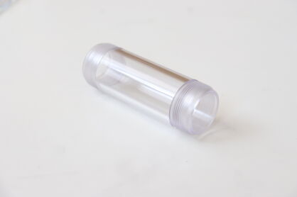 Rurka oraz oringi zbiorniczka do odpowietrzania próżniowego