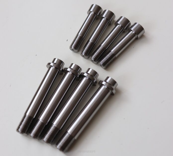 Śruby montażowe dampera Commencal Clash